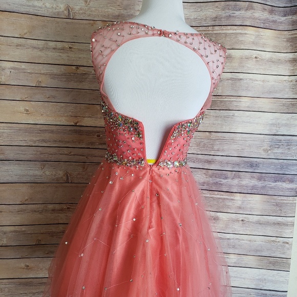 NWT Coral Sequin Jewel Homecoming/Prom Dress - Picture 5 of 6